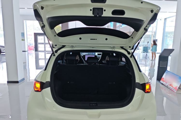 Used BYD Dolphin 2023 420 km Fashion Edition Trunk
