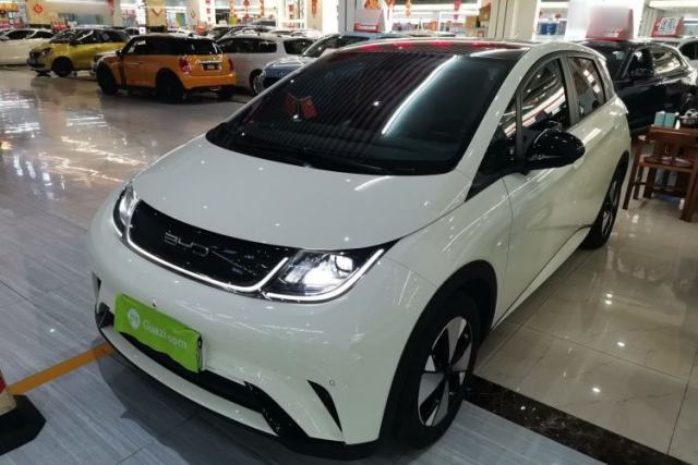 Used BYD Dolphin 2023 420 km Fashion Edition