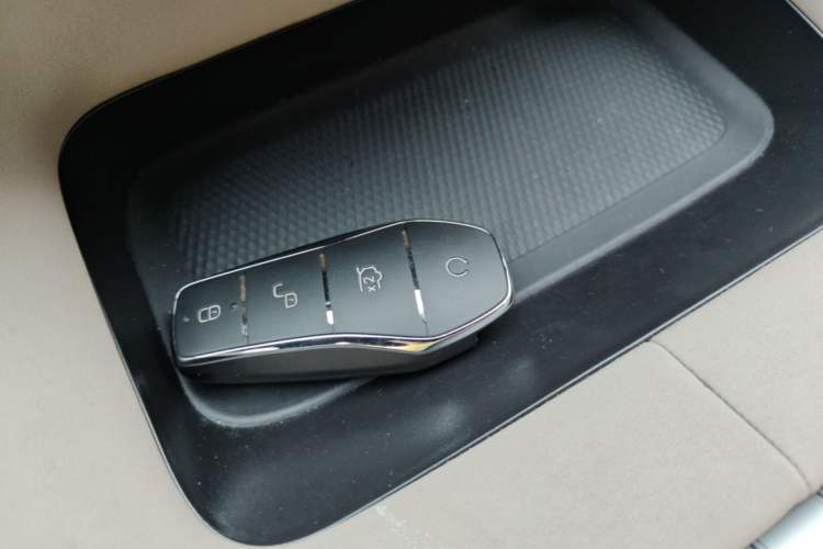 Used BYD Dolphin 2023 420 km Fashion Edition Vehicle Key