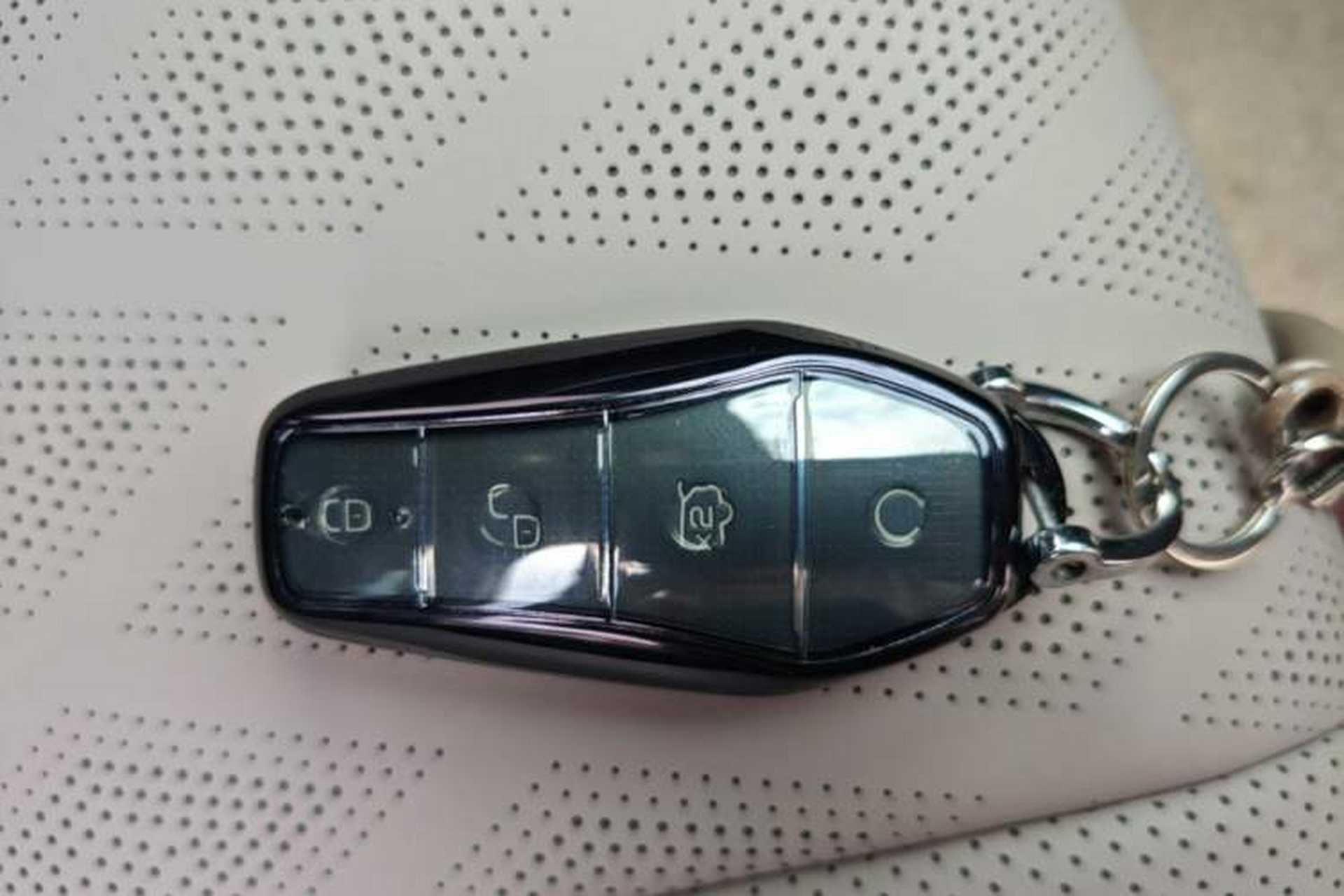 Used BYD Dolphin 2023 420 km Fashion Edition Vehicle Key