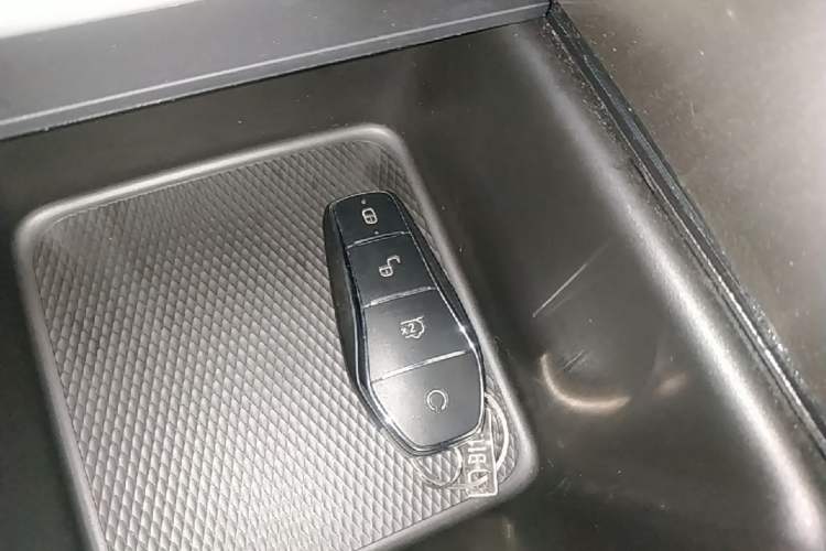 Used BYD Dolphin 2023 420 km Fashion Edition Vehicle Key