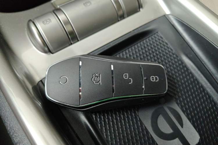 Used BYD Dolphin 2023 420 km Fashion Edition Vehicle Key