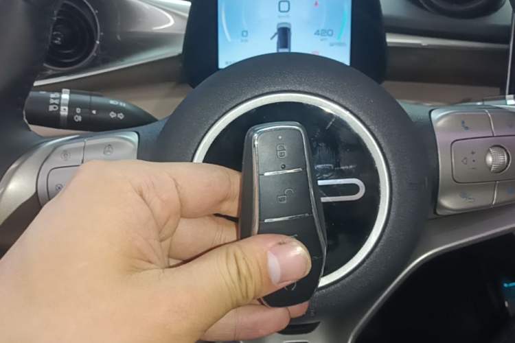 Used BYD Dolphin 2023 420 km Fashion Edition Vehicle Key