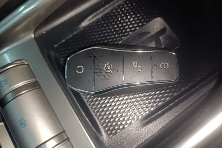 Used BYD Dolphin 2023 420 km Fashion Edition Vehicle Key