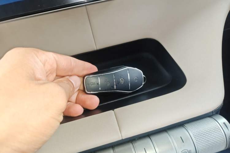 Used BYD Dolphin 2023 420 km Fashion Edition Vehicle Key