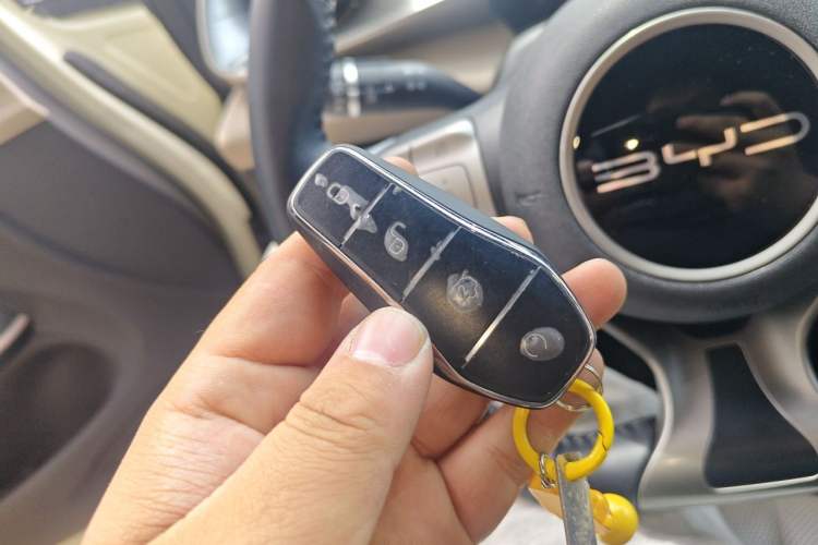 Used BYD Dolphin 2023 420 km Fashion Edition Vehicle Key