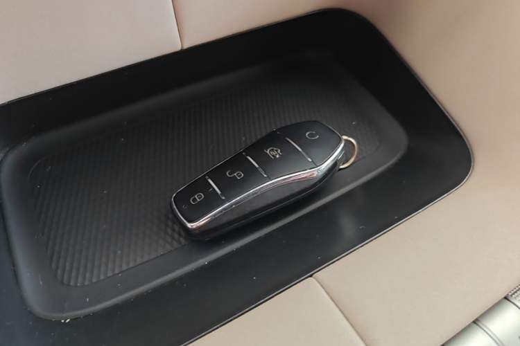 Used BYD Dolphin 2023 420 km Fashion Edition Vehicle Key