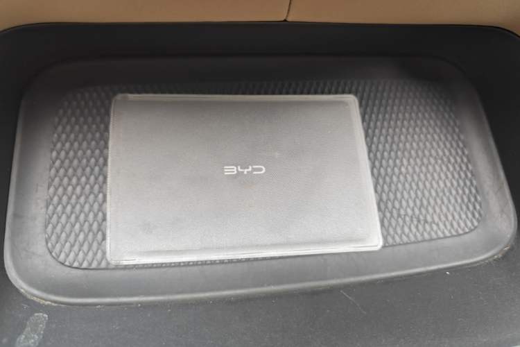 Used BYD Dolphin 2023 420 km Fashion Edition Vehicle Key
