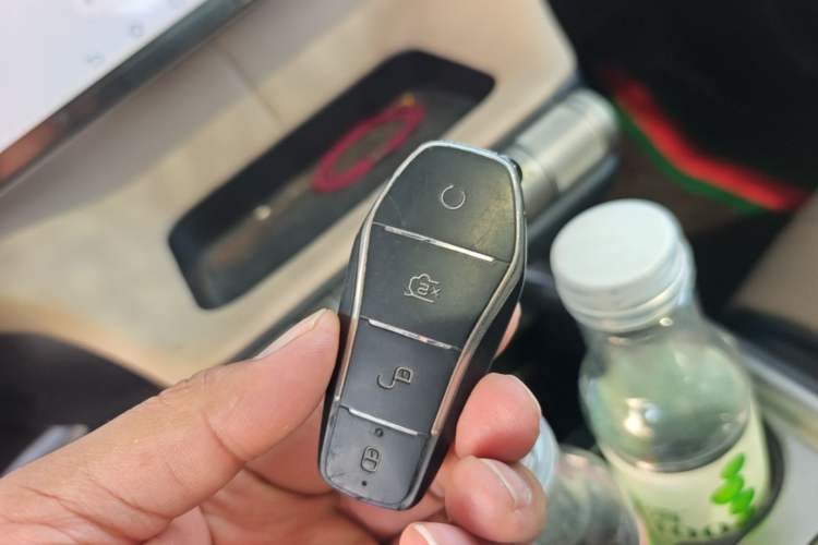 Used BYD Dolphin 2023 420 km Fashion Edition Vehicle Key