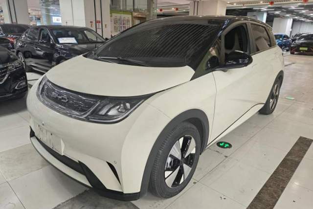 Used BYD Dolphin 2023 420 km Fashion Edition