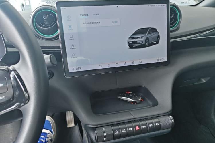 Used BYD Dolphin 2024 Honor Edition 420km Fashion Version Audio And AC Panel