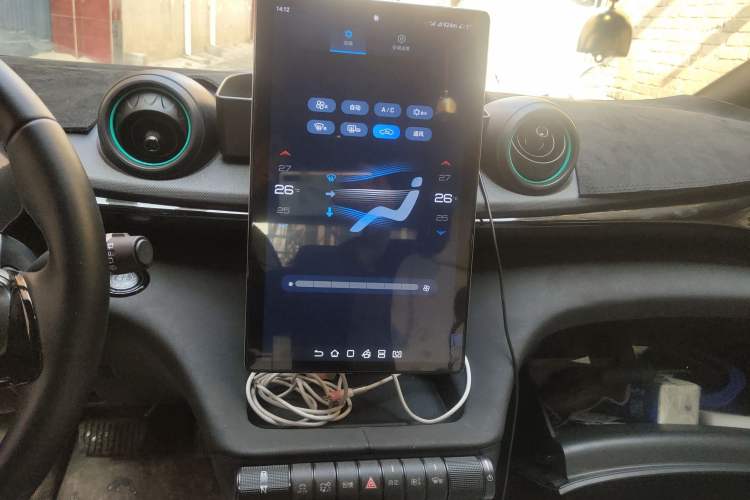 Used BYD Dolphin 2024 Honor Edition 420km Freedom Version Audio And AC Panel