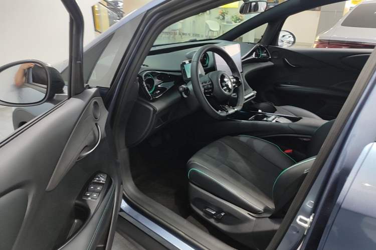Used BYD Dolphin 2024 Honor Edition 420km Fashion Version Driver Seat