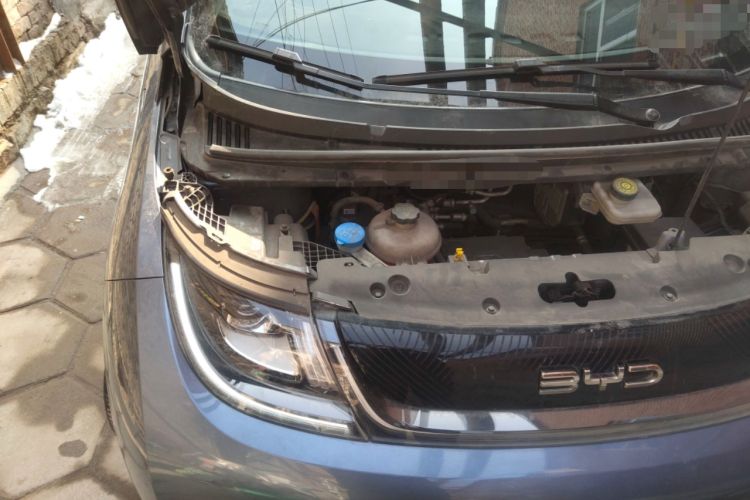 Used BYD Dolphin 2024 Honor Edition 420km Freedom Version Engine Bay Right