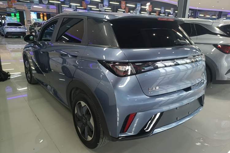 Used BYD Dolphin 2024 Honor Edition 420km Fashion Version Exterior 2