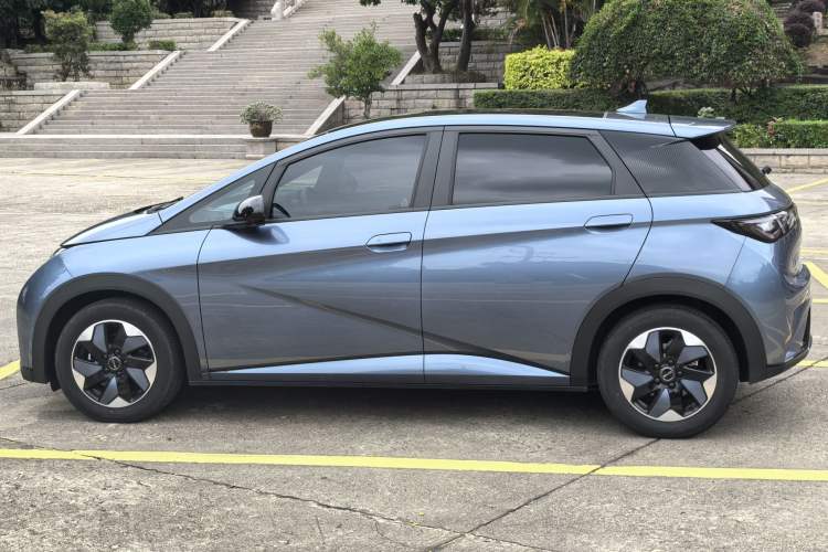Used BYD Dolphin 2024 Honor Edition 420km Fashion Version Exterior 3