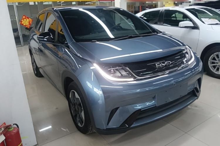 Used BYD Dolphin 2024 Honor Edition 420km Freedom Version Front Right 45 Deg