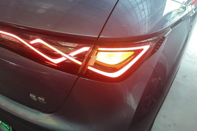 Used BYD Dolphin 2024 Honor Edition 420km Fashion Version Right Rear Taillight