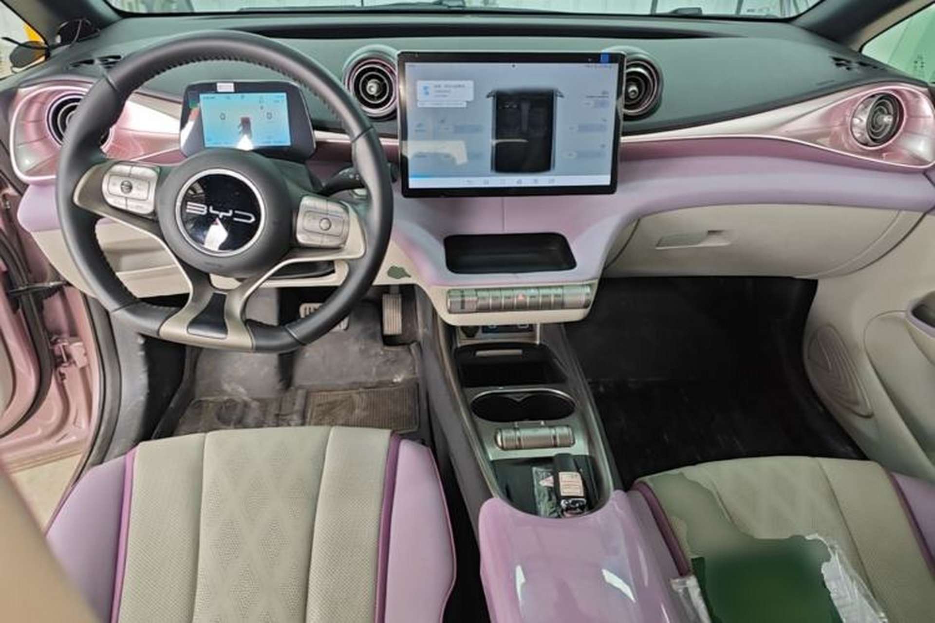 Used BYD Dolphin 2024 Honor Edition 420km Fashion Version Center Console