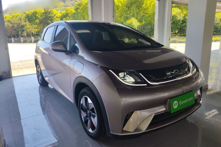 Used BYD Dolphin 2024 Honor Edition 420km Freedom Version Front Right 45 Deg