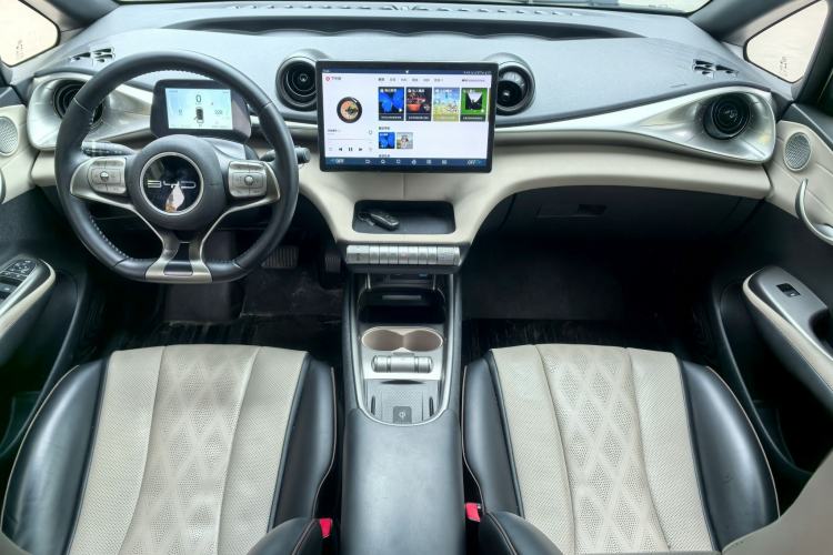 Used BYD Dolphin 2024 Honor Edition 420km Fashion Version Interior 1