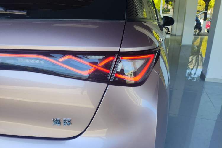 Used BYD Dolphin 2024 Honor Edition 420km Freedom Version Right Rear Taillight