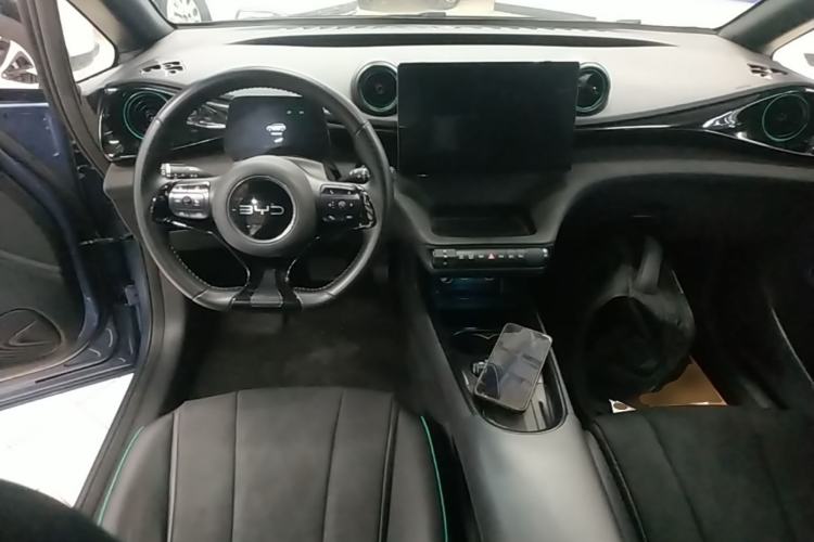 Used BYD Dolphin 2024 Honor Edition 401km Knight Edition Center Console