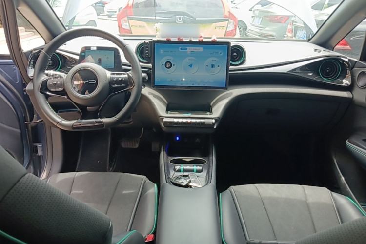 Used BYD Dolphin 2024 Honor Edition 420km Freedom Version Center Console