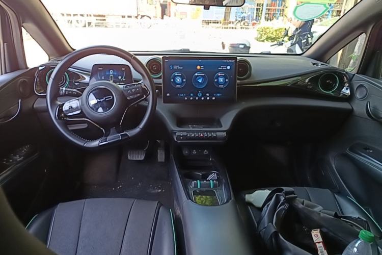 Used BYD Dolphin 2024 Honor Edition 401km Knight Edition Center Console