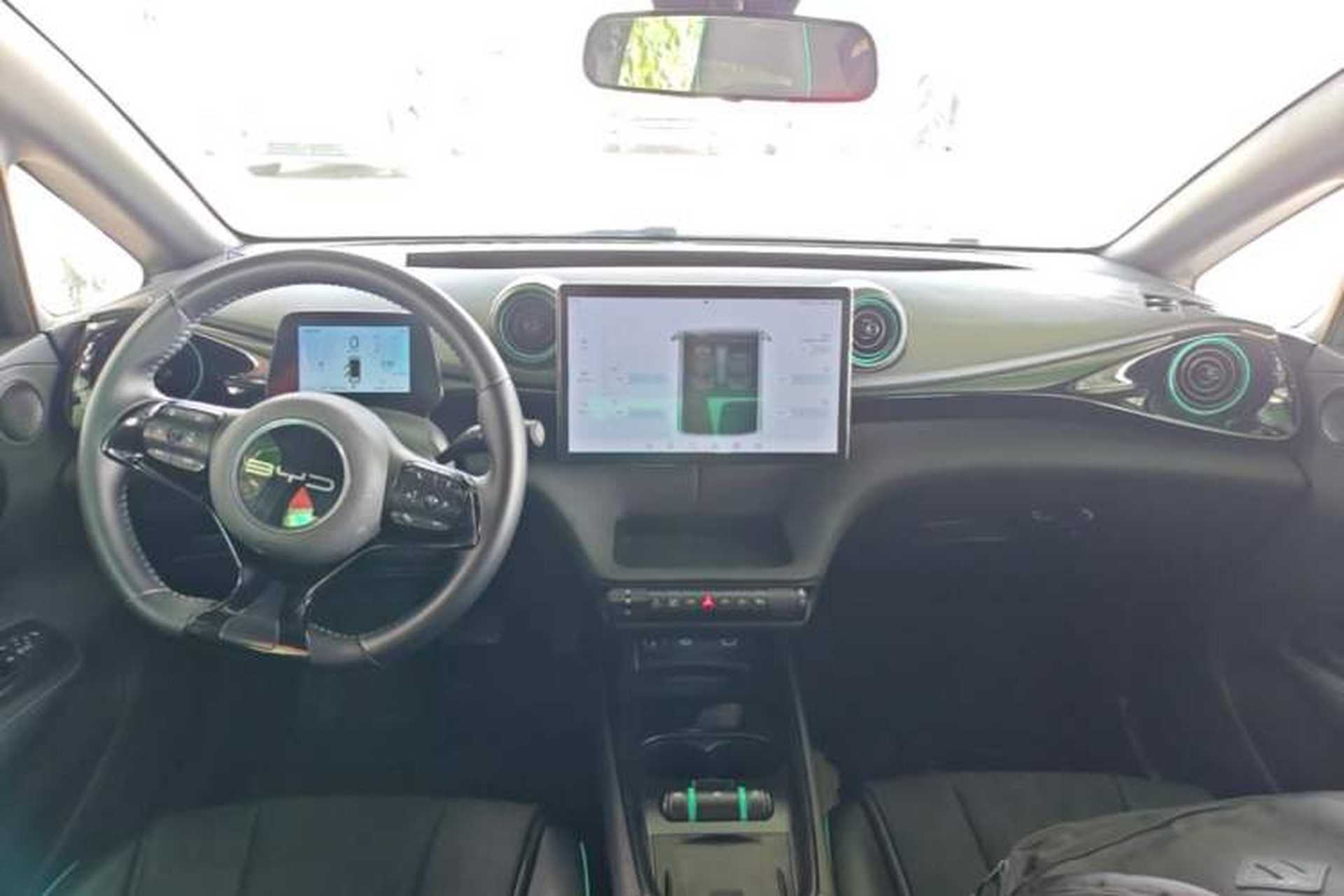 Used BYD Dolphin 2024 Honor Edition 420km Fashion Version Center Console