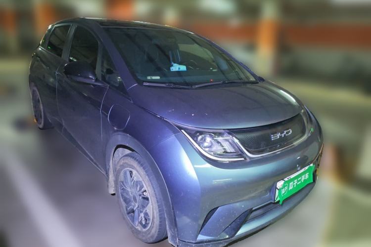 Used BYD Dolphin 2024 Honor Edition 420km Fashion Version Front Right 45 Deg
