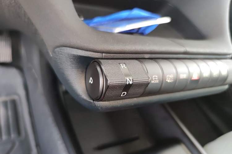 Used BYD Dolphin 2024 Honor Edition 420km Freedom Version Gear Lever
