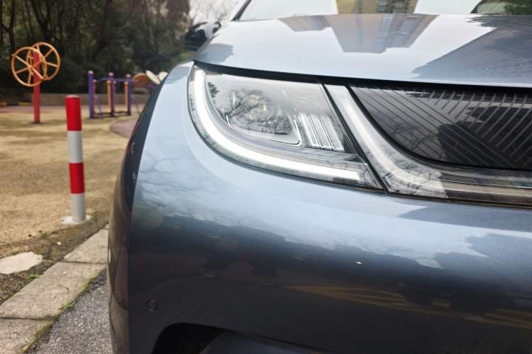 Used BYD Dolphin 2024 Honor Edition 420km Fashion Version Right Front Headlight