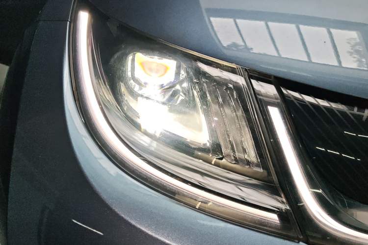 Used BYD Dolphin 2024 Honor Edition 420km Freedom Version Right Front Headlight