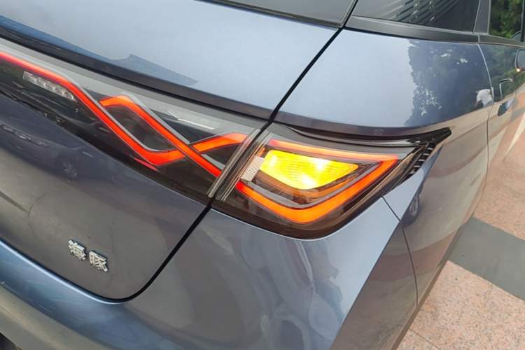 Used BYD Dolphin 2024 Honor Edition 420km Freedom Version Right Rear Taillight