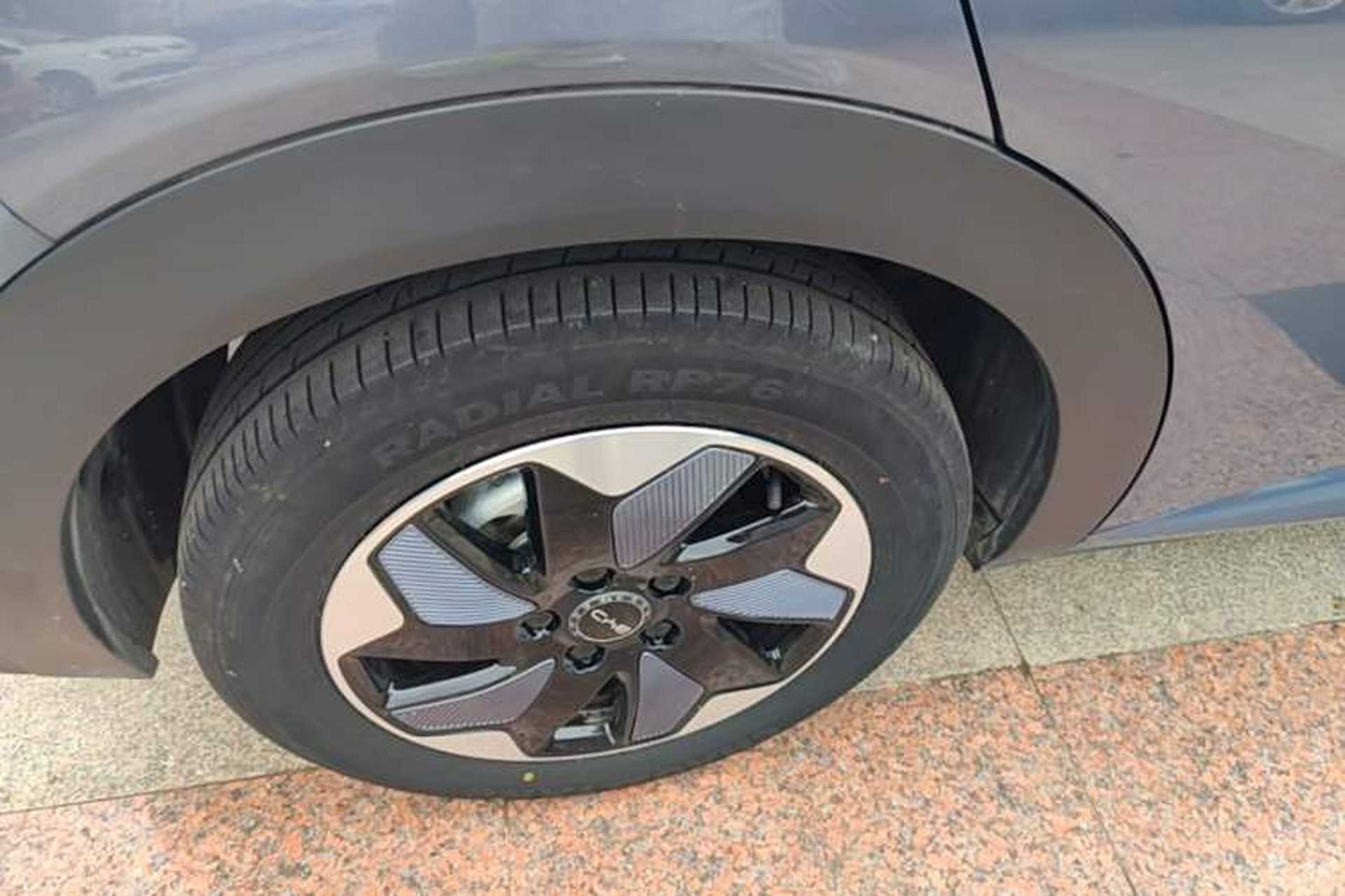 Used BYD Dolphin 2024 Honor Edition 420km Freedom Version Right Rear Wheel Hub