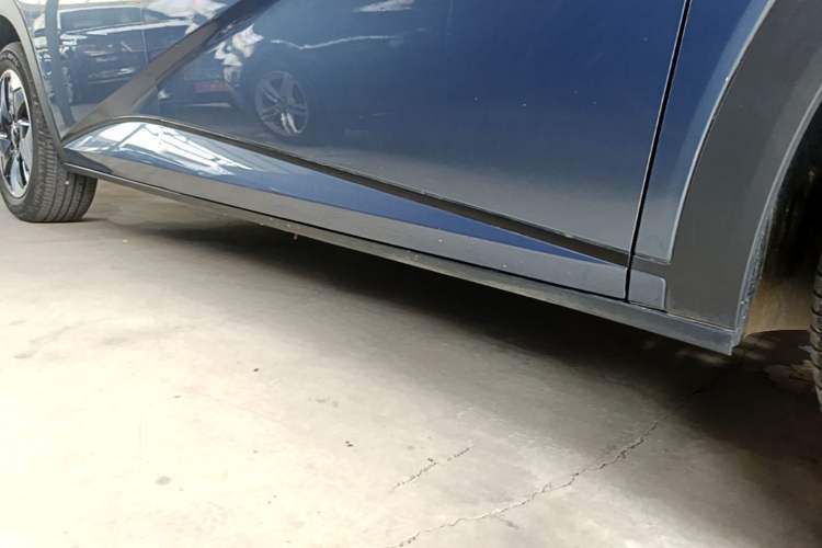 Used BYD Dolphin 2024 Honor Edition 420km Freedom Version Right Side Sill