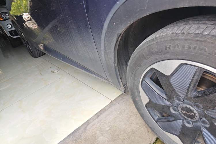 Used BYD Dolphin 2024 Honor Edition 420km Fashion Version Right Side Sill