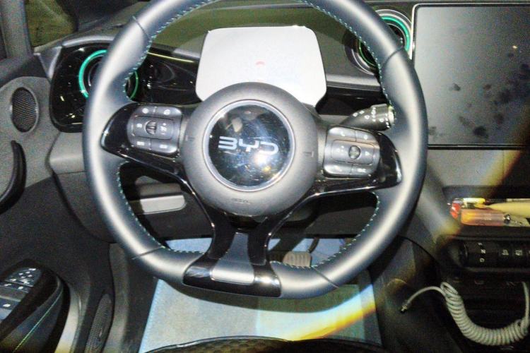 Used BYD Dolphin 2024 Honor Edition 420km Fashion Version Steering Wheel