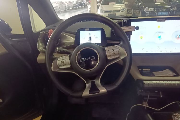 Used BYD Dolphin 2024 Honor Edition 420km Fashion Version Steering Wheel