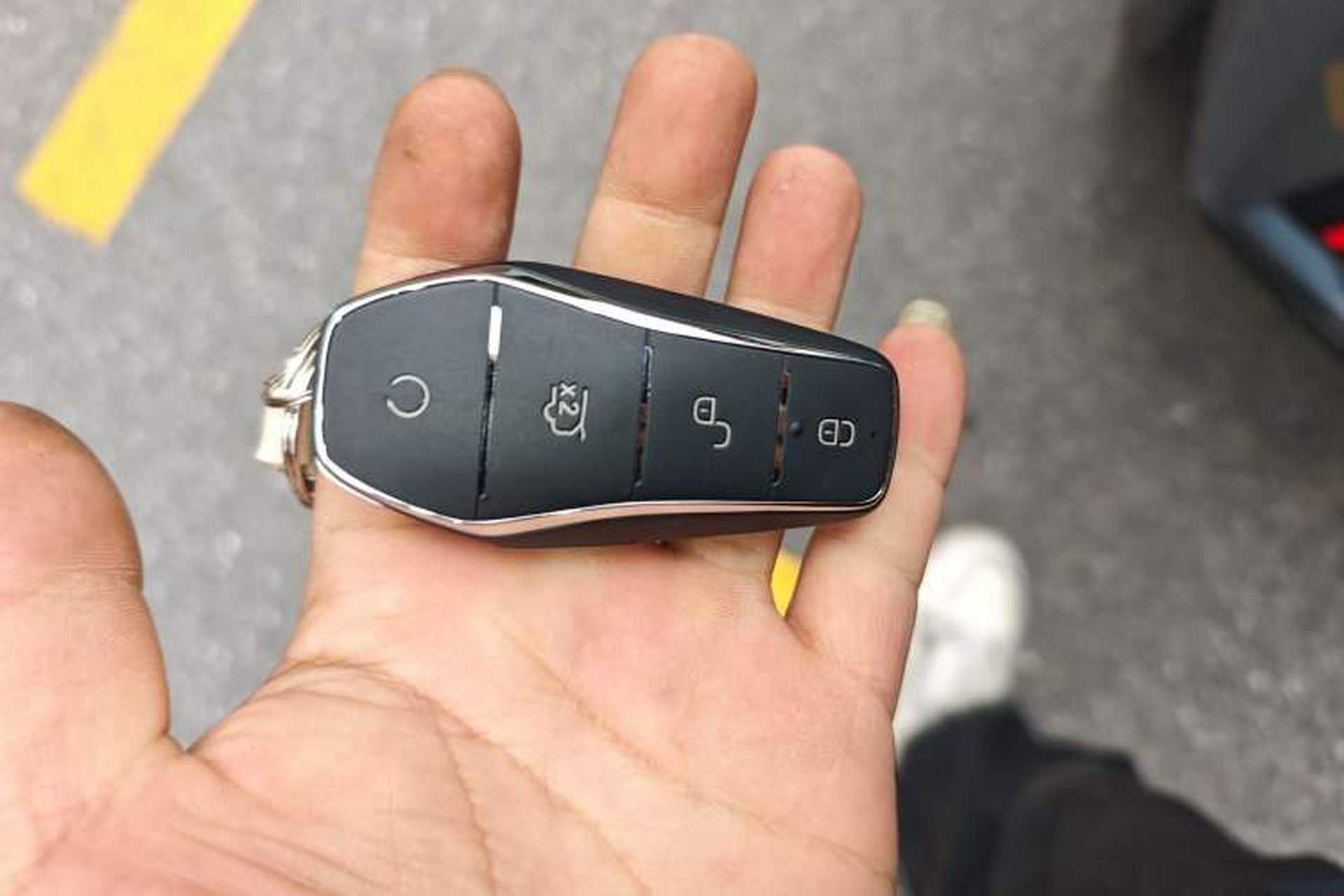Used BYD Dolphin 2024 Honor Edition 420km Fashion Version Vehicle Key