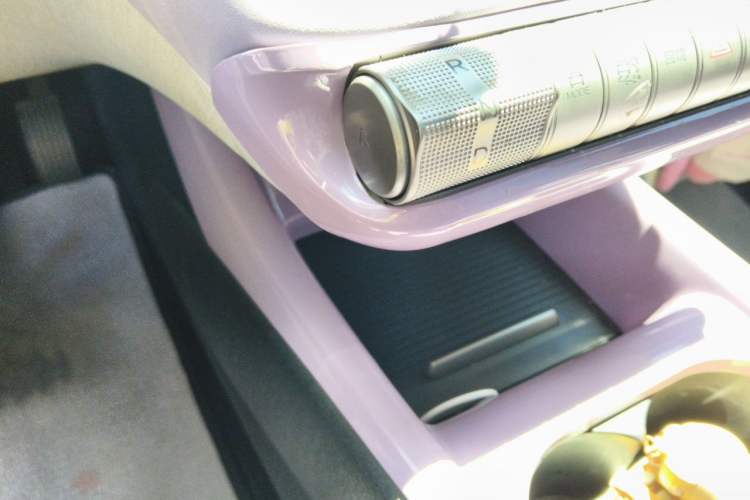 Used BYD Dolphin 2024 Honor Edition 420km Fashion Version Gear Lever
