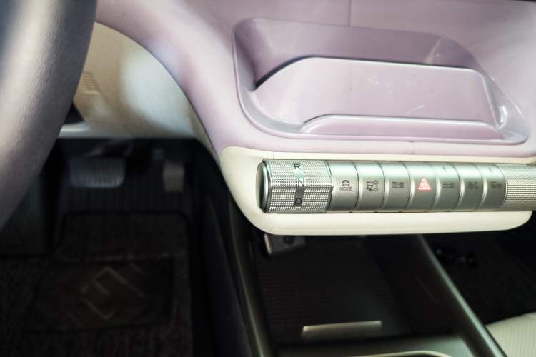 Used BYD Dolphin 2024 Honor Edition 420km Fashion Version Gear Lever