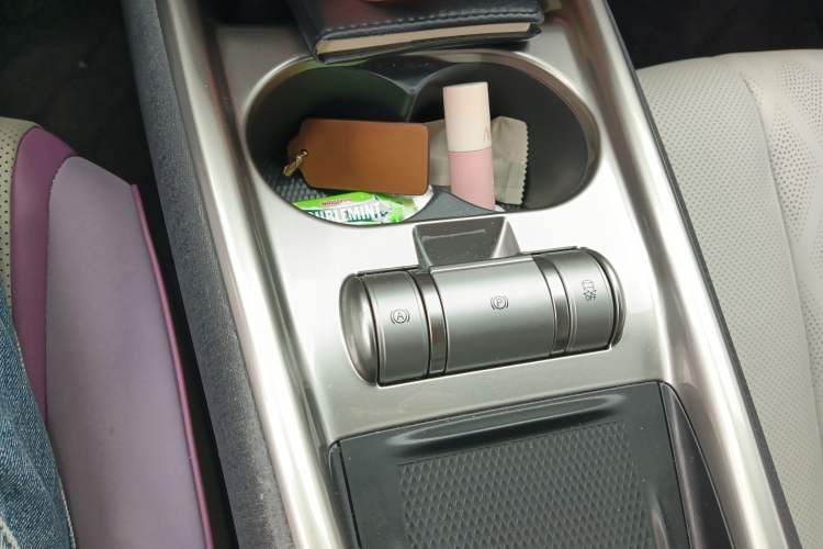 Used BYD Dolphin 2024 Honor Edition 420km Fashion Version Gear Lever