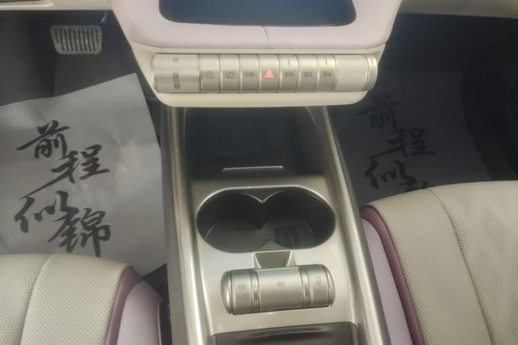 Used BYD Dolphin 2024 Honor Edition 420km Fashion Version Gear Lever