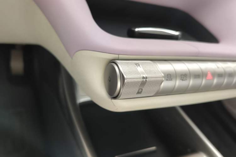 Used BYD Dolphin 2024 Honor Edition 420km Fashion Version Gear Lever