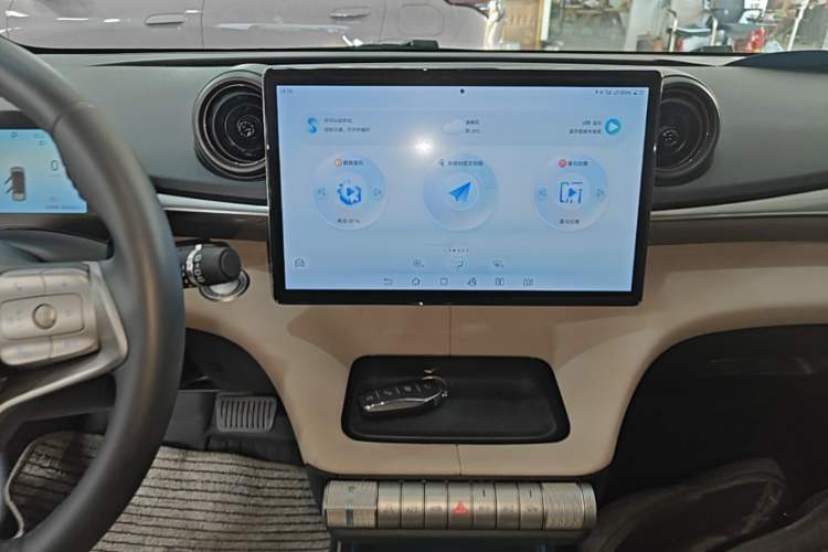 Used BYD Dolphin 2024 Honor Edition 420km Freedom Version Audio And AC Panel