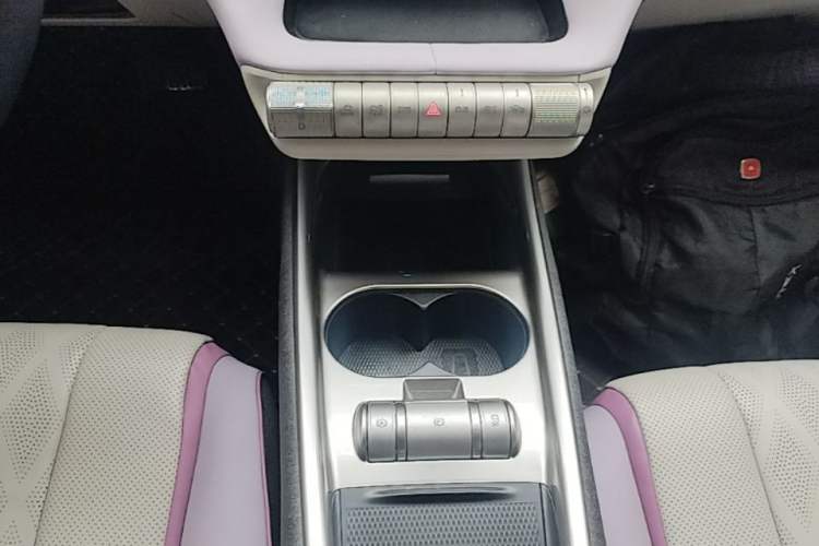 Used BYD Dolphin 2024 Honor Edition 420km Freedom Version Gear Lever