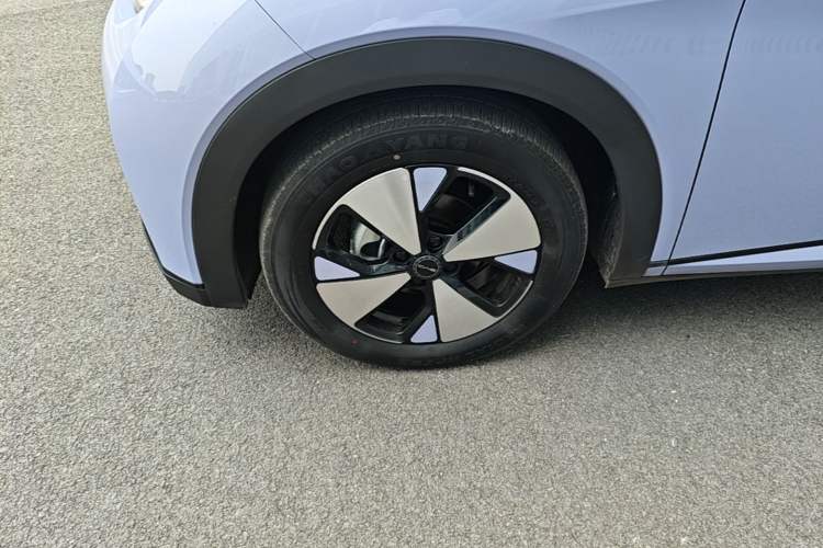 Used BYD Dolphin 2024 Honor Edition 420km Fashion Version Left Front Wheel Hub