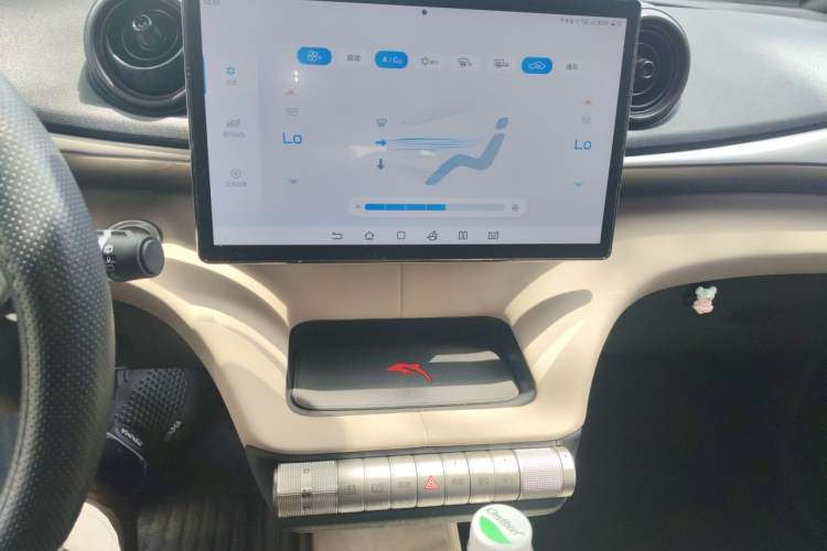 Used BYD Dolphin 2024 Honor Edition 420km Fashion Version Audio And AC Panel